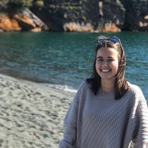 Meet your Posher, Rena